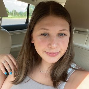 Meet your Posher, Evelyn